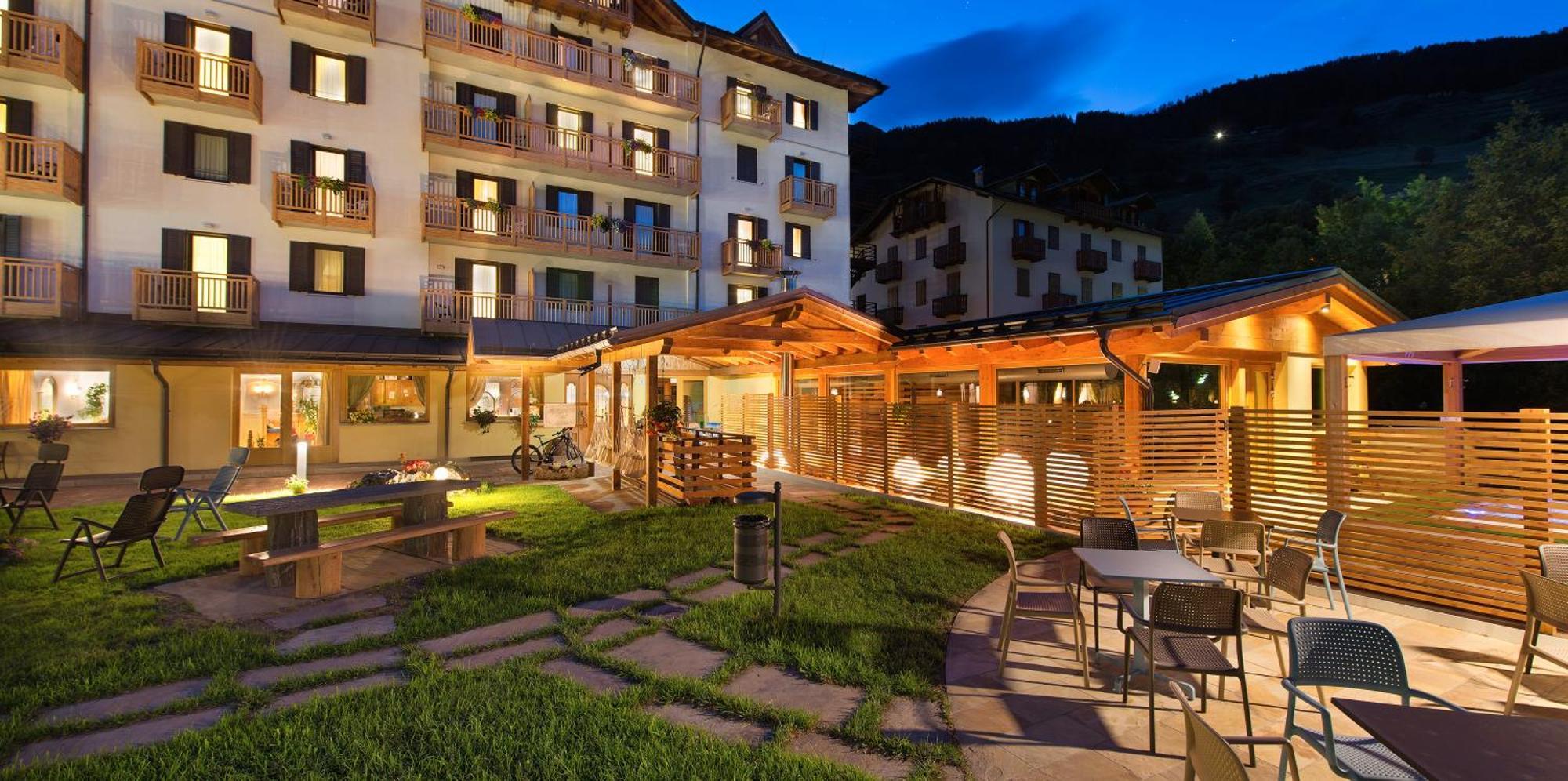 Hotel Cristallo 페이오 외부 사진